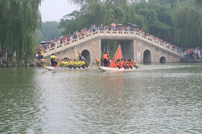 圆明园龙舟1.jpg 圆明园龙舟1.jpg